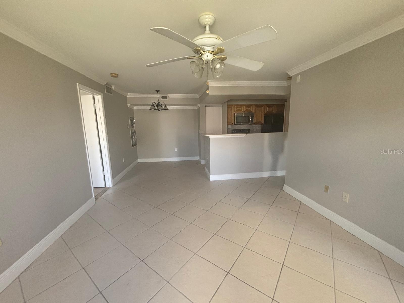 3038 Parkway Blvd #208 Property Photo 2