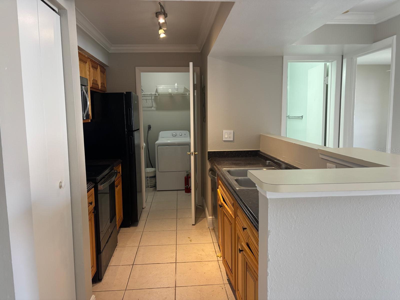 3038 Parkway Blvd #208 Property Photo 6