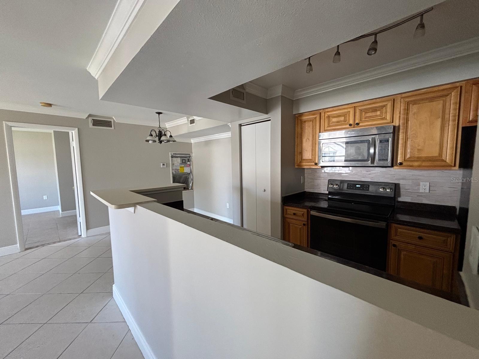 3038 Parkway Blvd #208 Property Photo 8