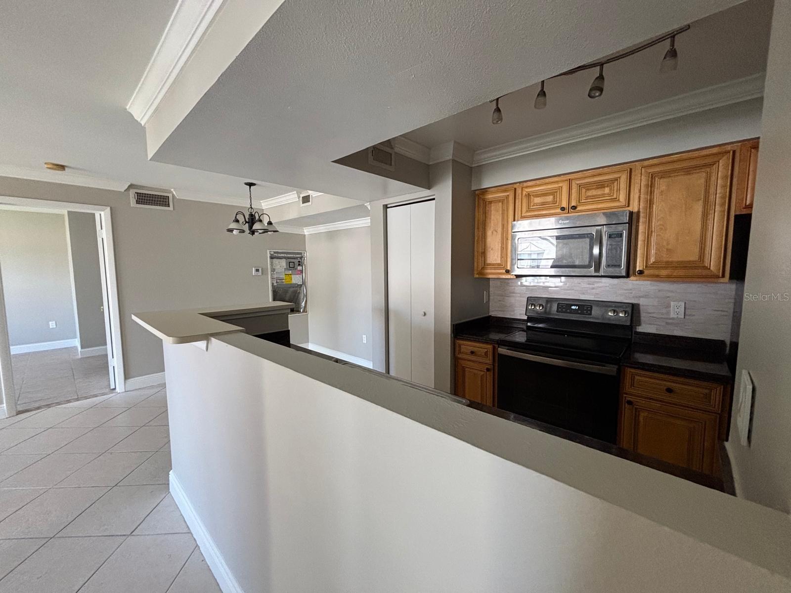 3038 Parkway Blvd #208 Property Photo 9