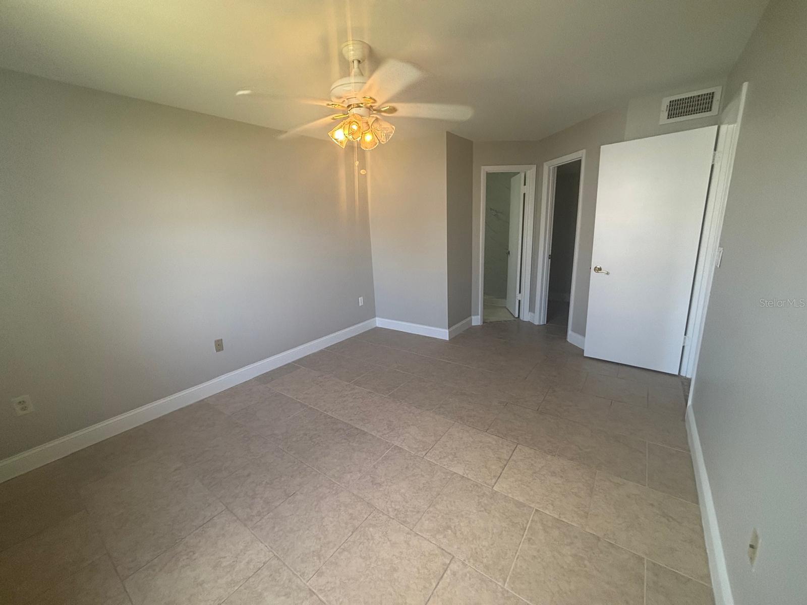 3038 Parkway Blvd #208 Property Photo 32