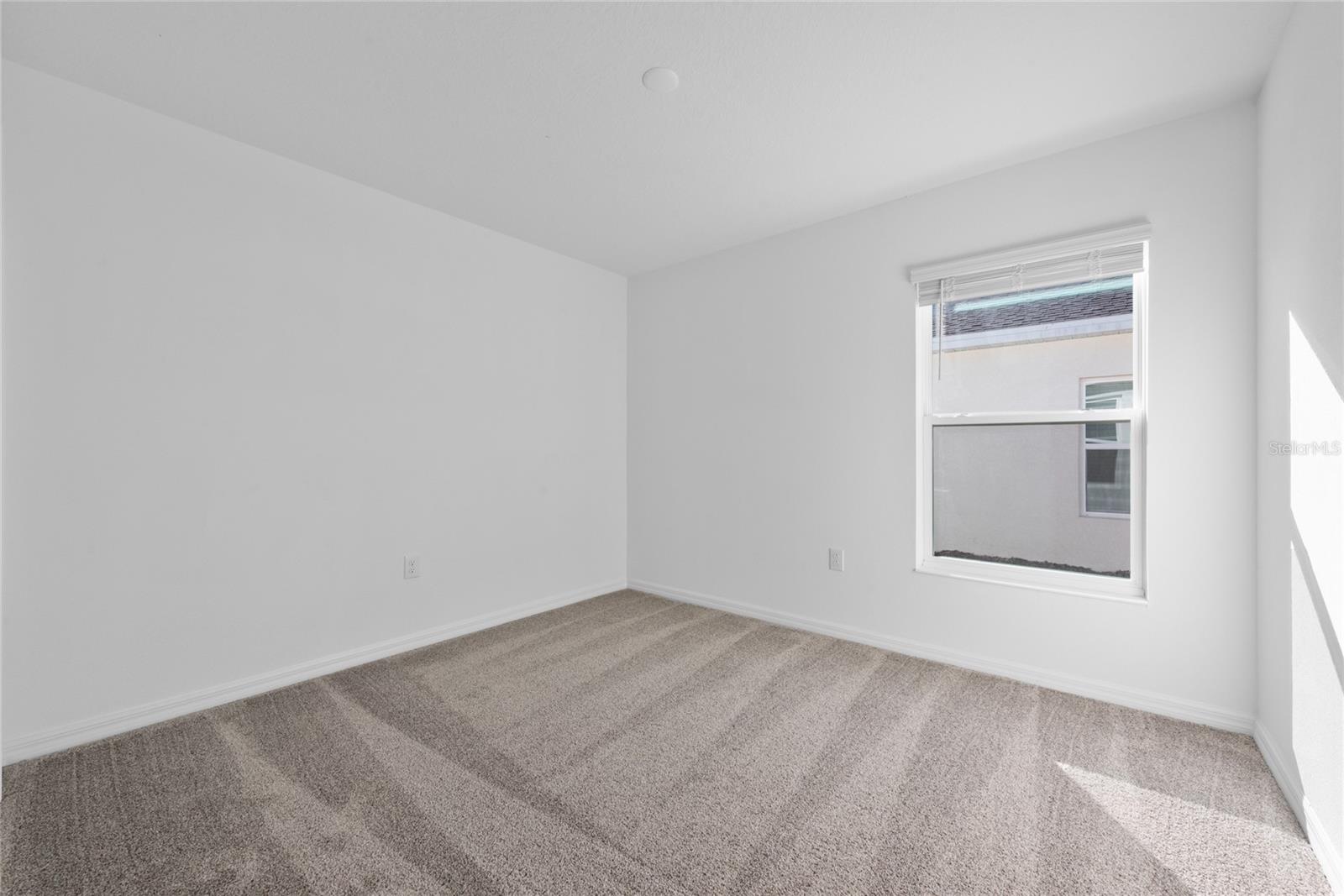 346 Rustic Rail Dr Property Photo 16