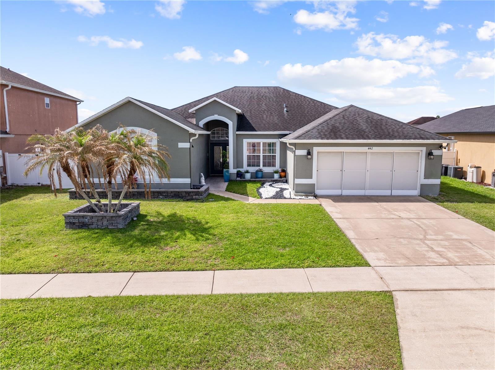 442 Tamarind Parke Ln Property Photo 1