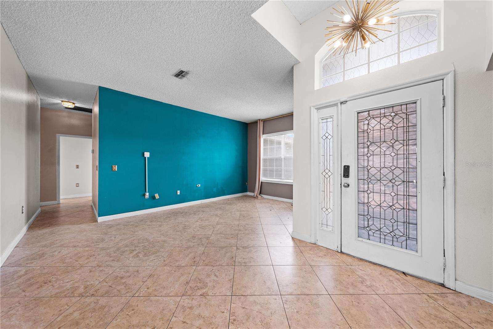 442 Tamarind Parke Ln Property Photo 6