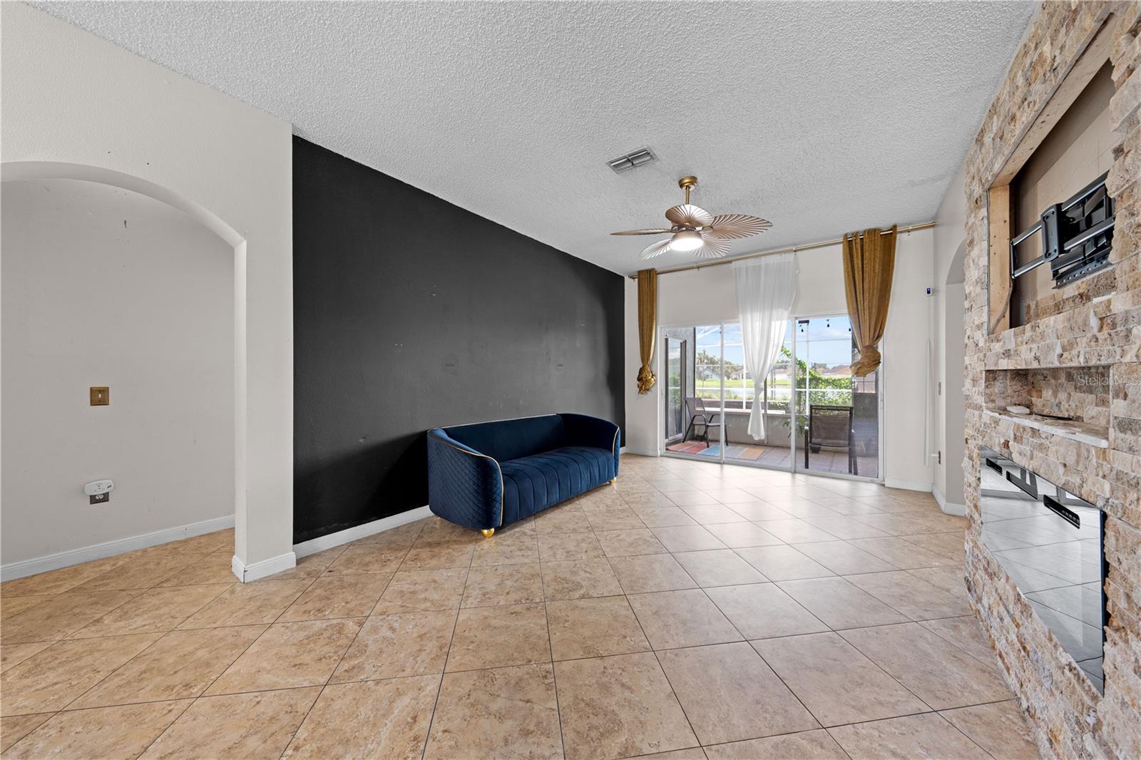 442 Tamarind Parke Ln Property Photo 11