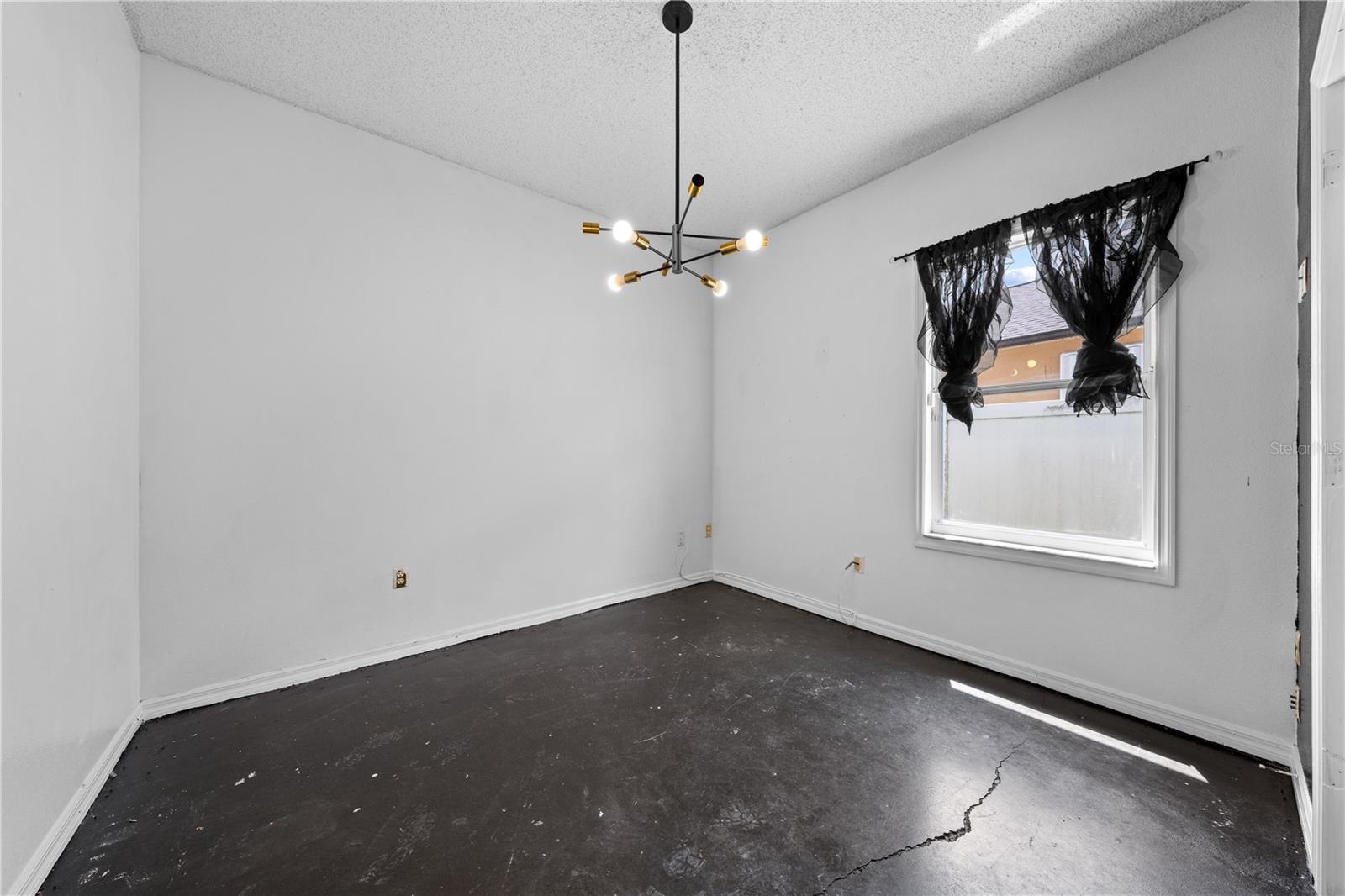 442 Tamarind Parke Ln Property Photo 38