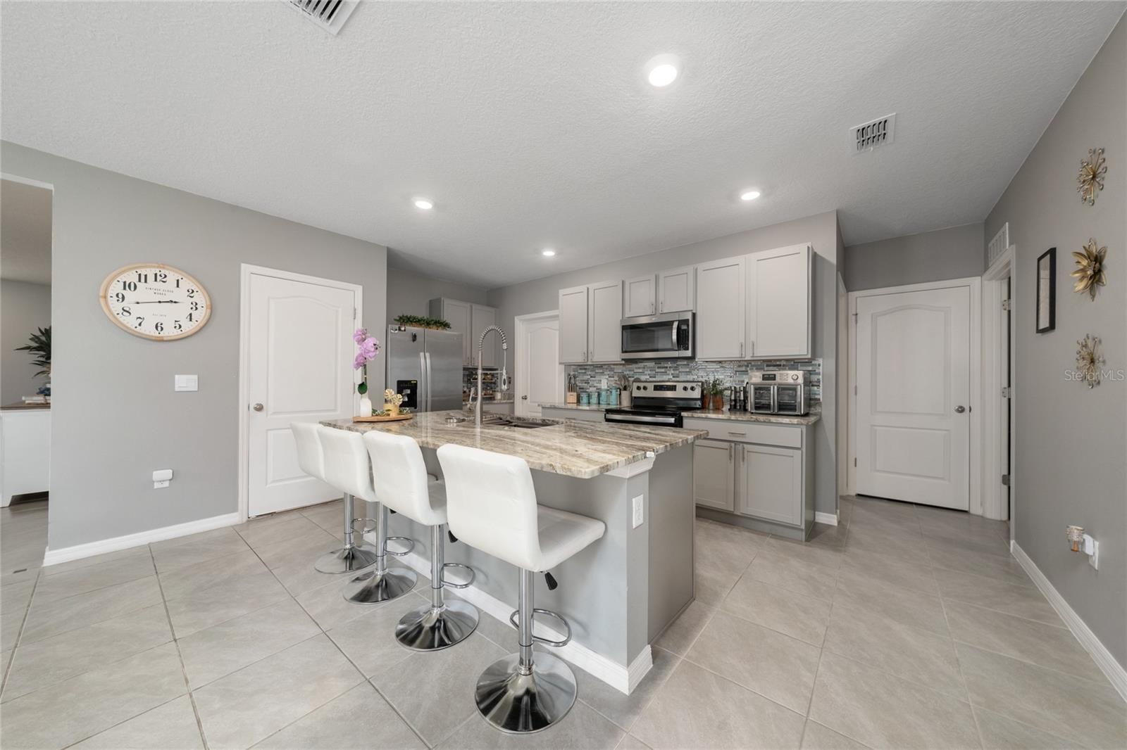 928 August Sky Dr Property Photo 15