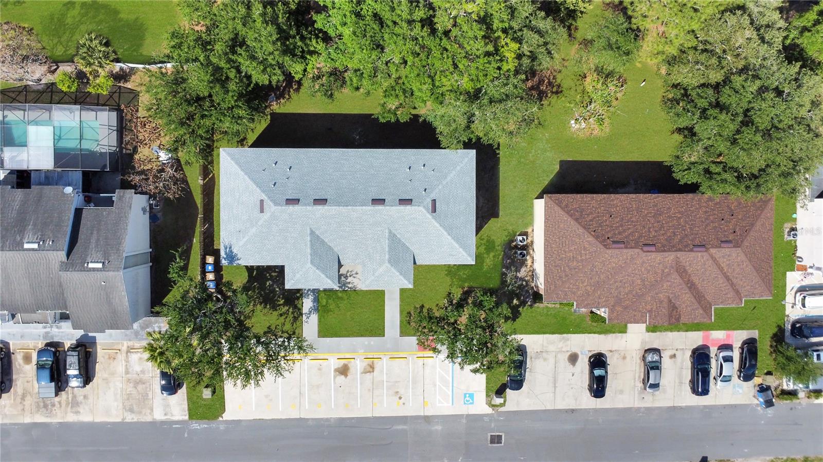 206 Majors Ln #d Property Photo 6