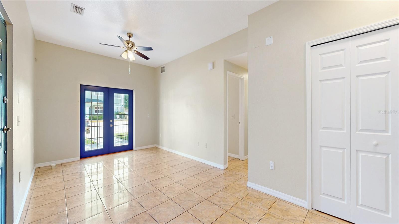 206 Majors Ln #d Property Photo 13