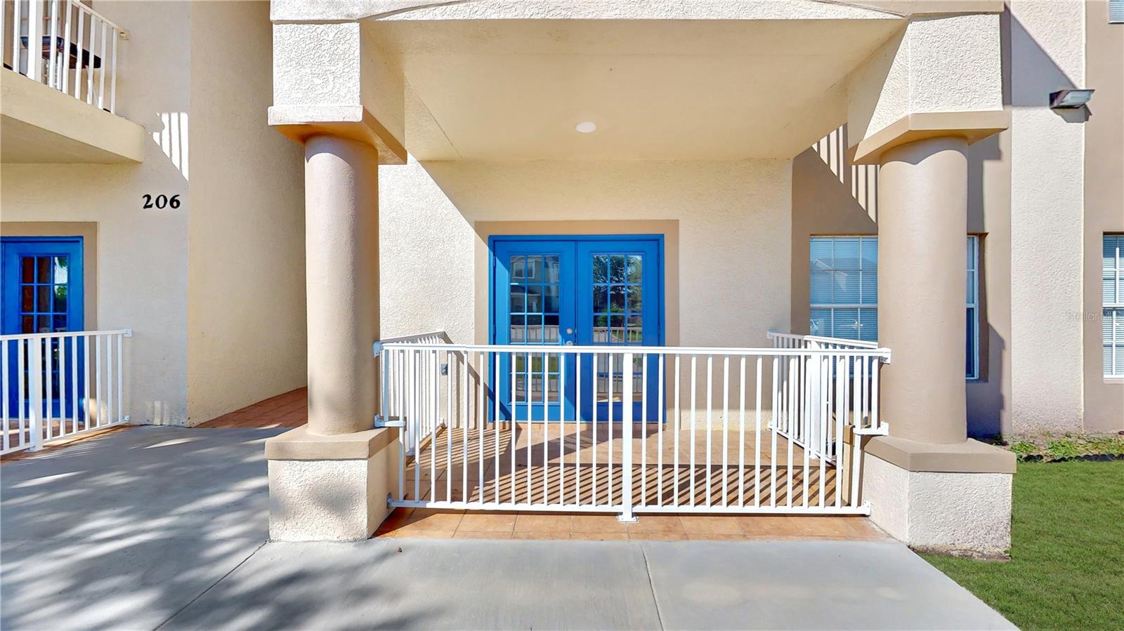 206 Majors Ln #d Property Photo 17