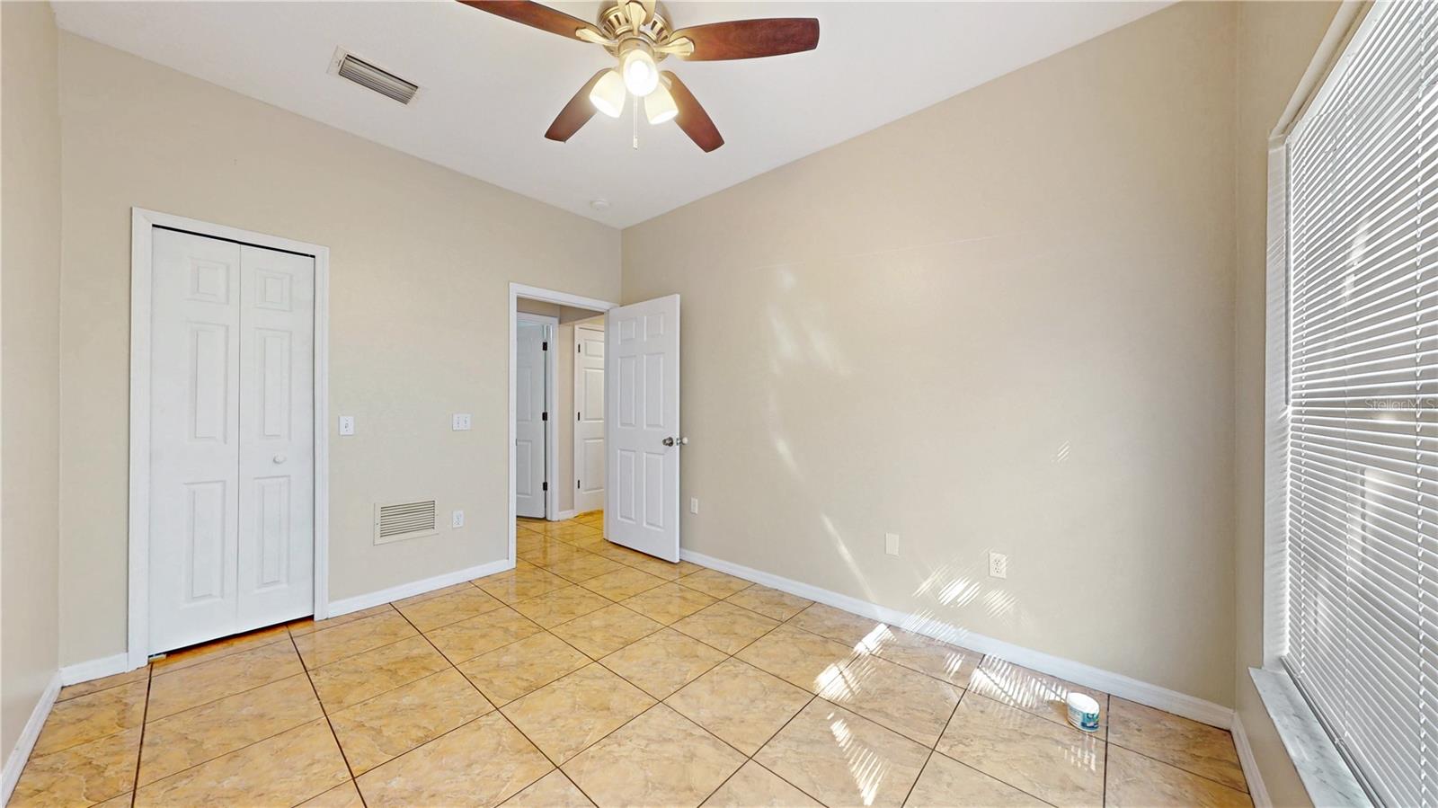 206 Majors Ln #d Property Photo 27