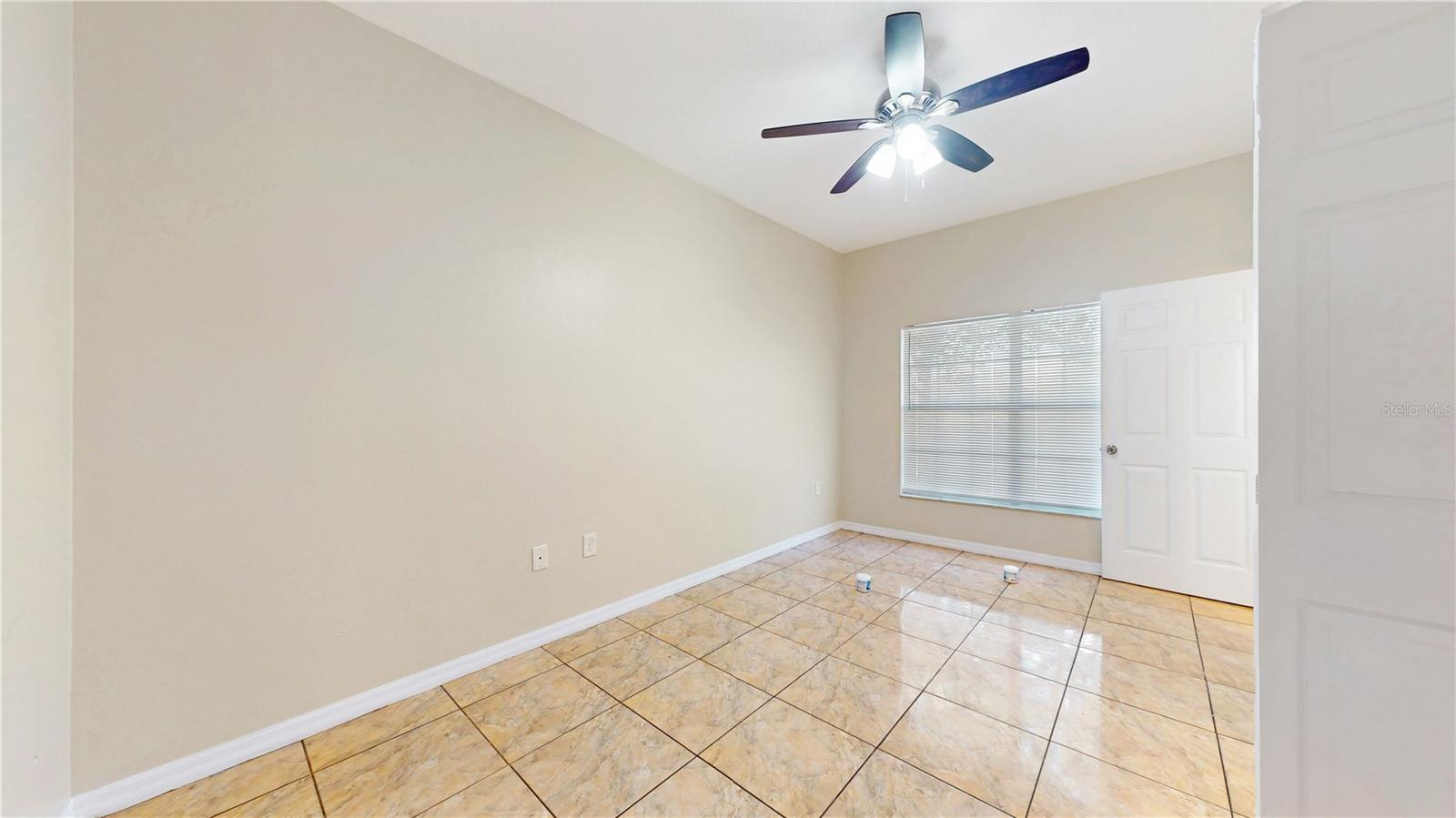 206 Majors Ln #d Property Photo 28