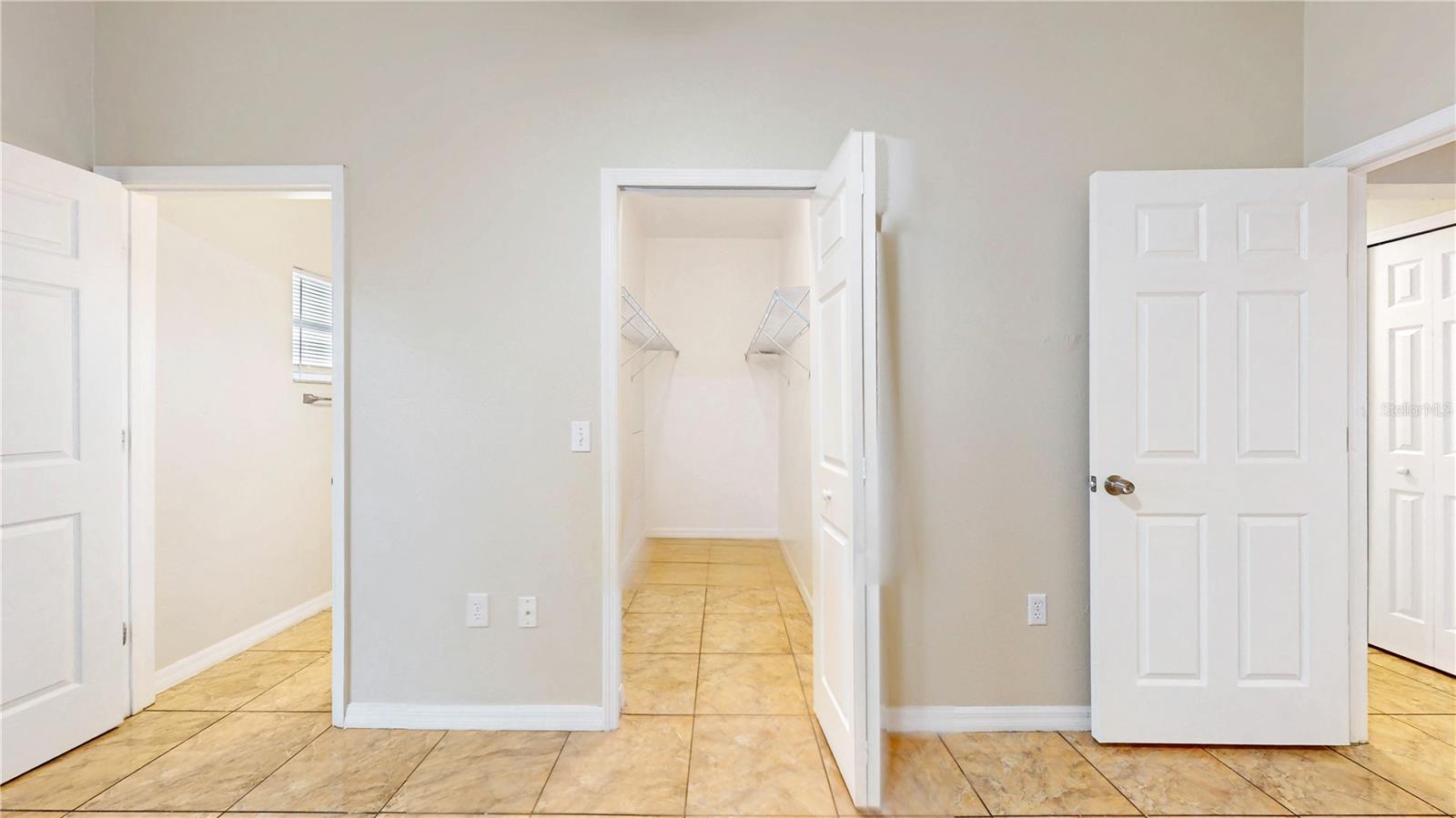 206 Majors Ln #d Property Photo 29