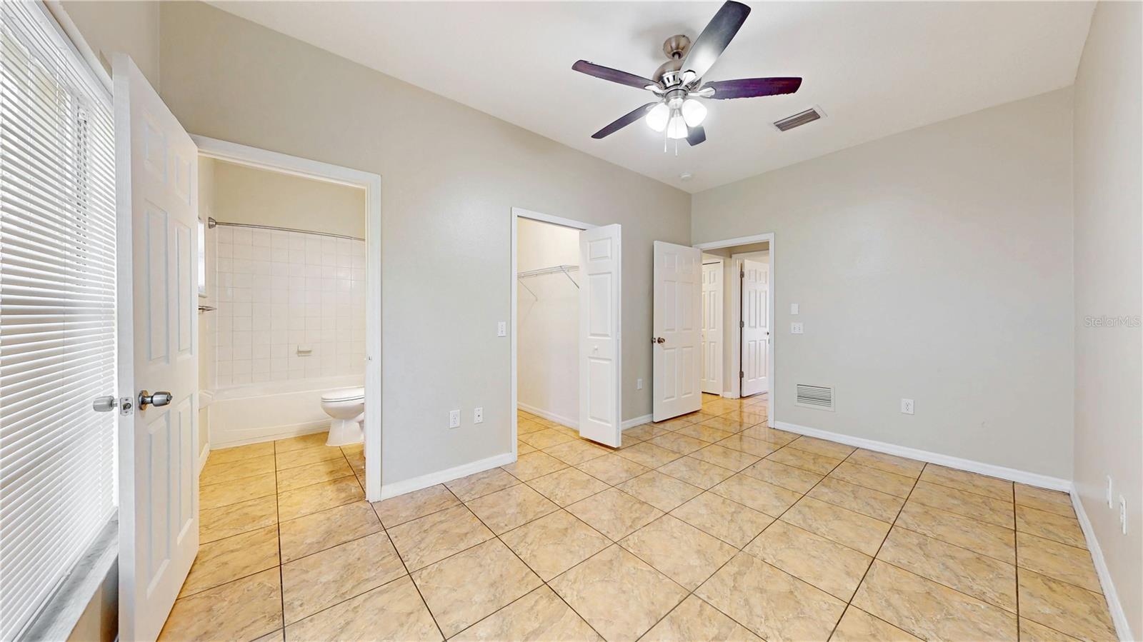206 Majors Ln #d Property Photo 30