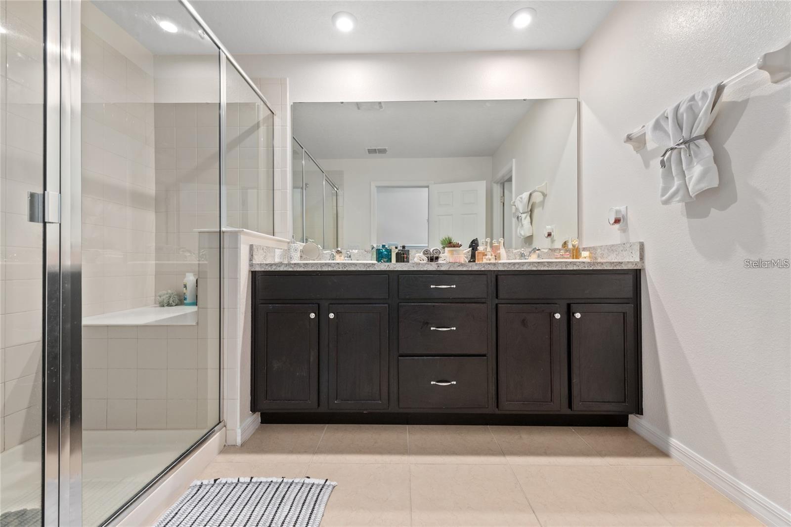 2449 Varenna Loop Property Photo 12