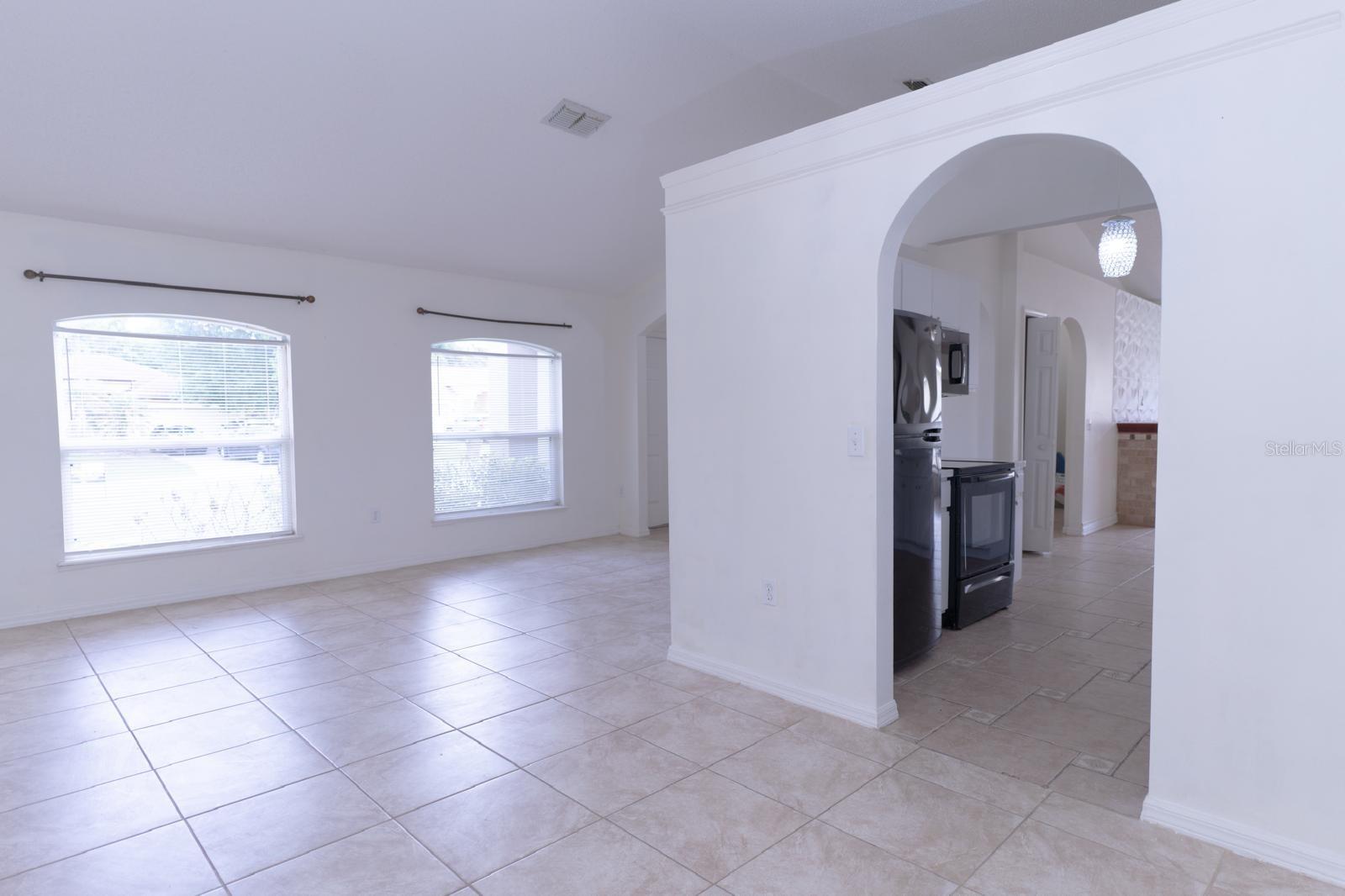 2470 Augusta Way Property Photo 7