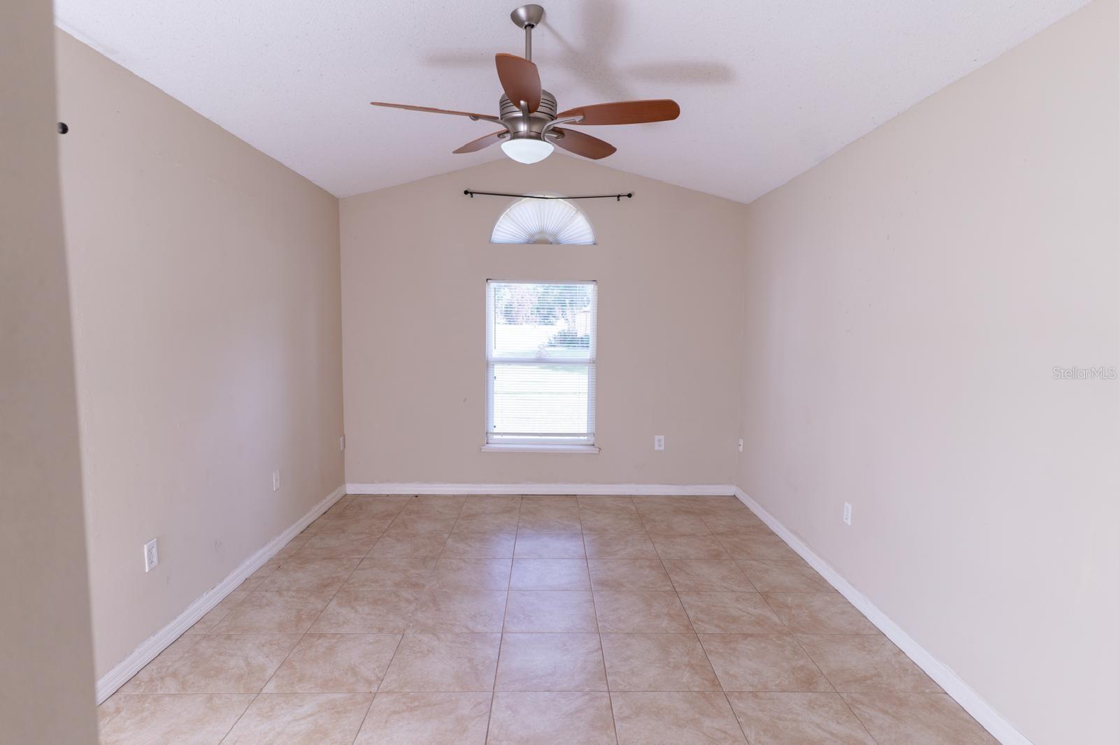 2470 Augusta Way Property Photo 8