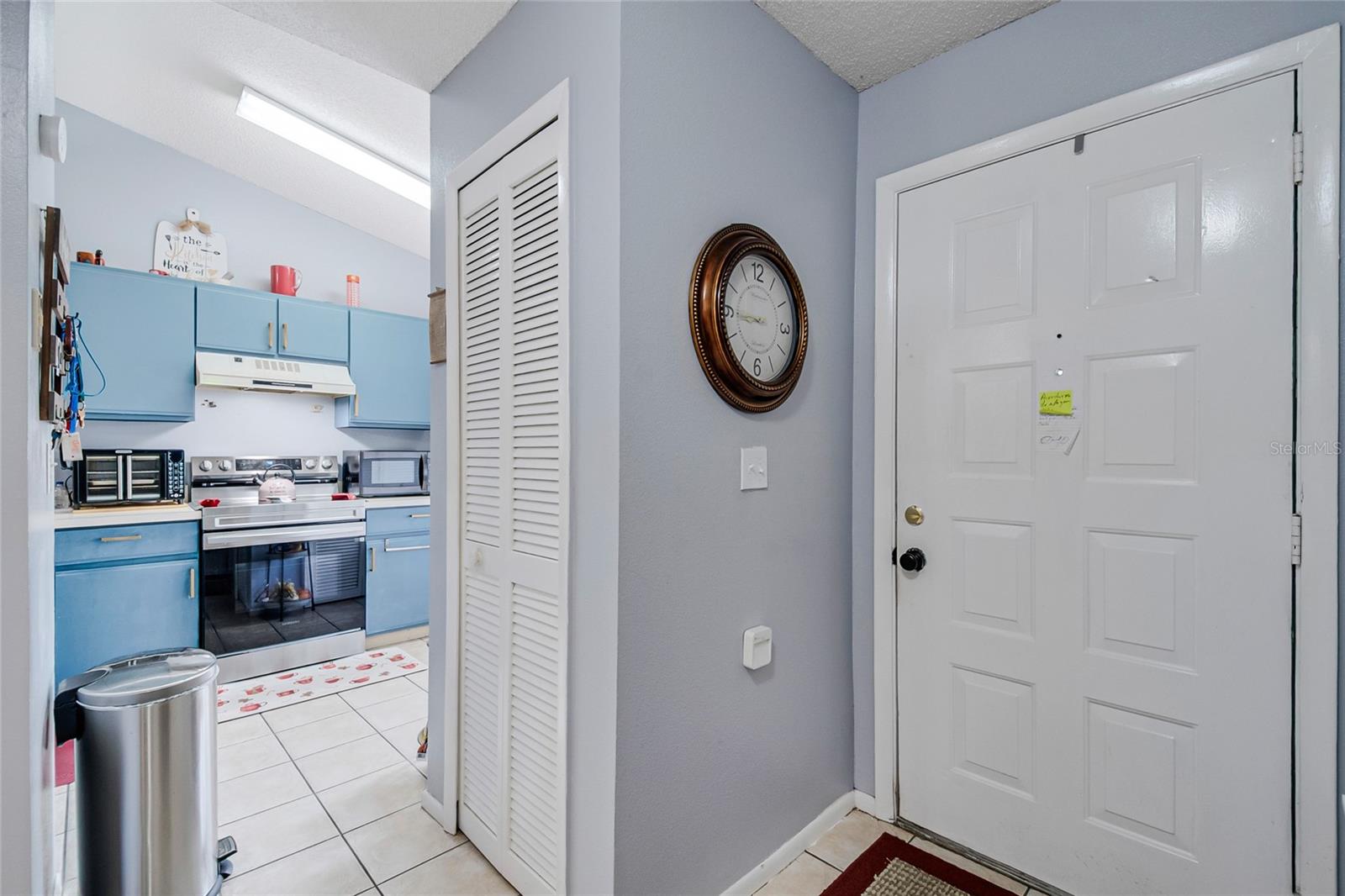 2818 Shannon Oak Ct Property Photo 8