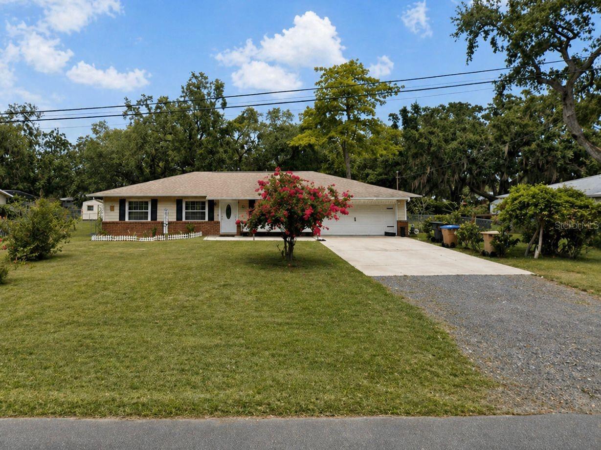 4805 Sparrow Dr Property Photo 1