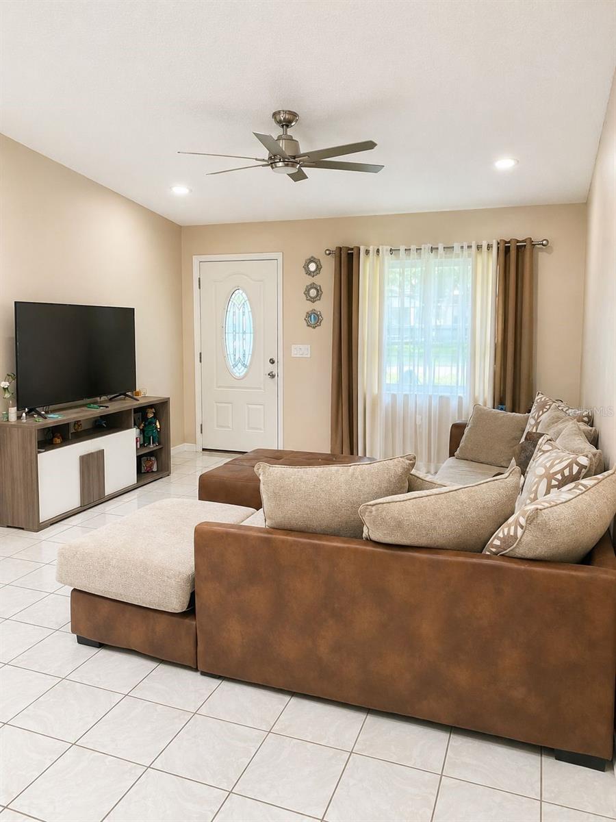4805 Sparrow Dr Property Photo 4