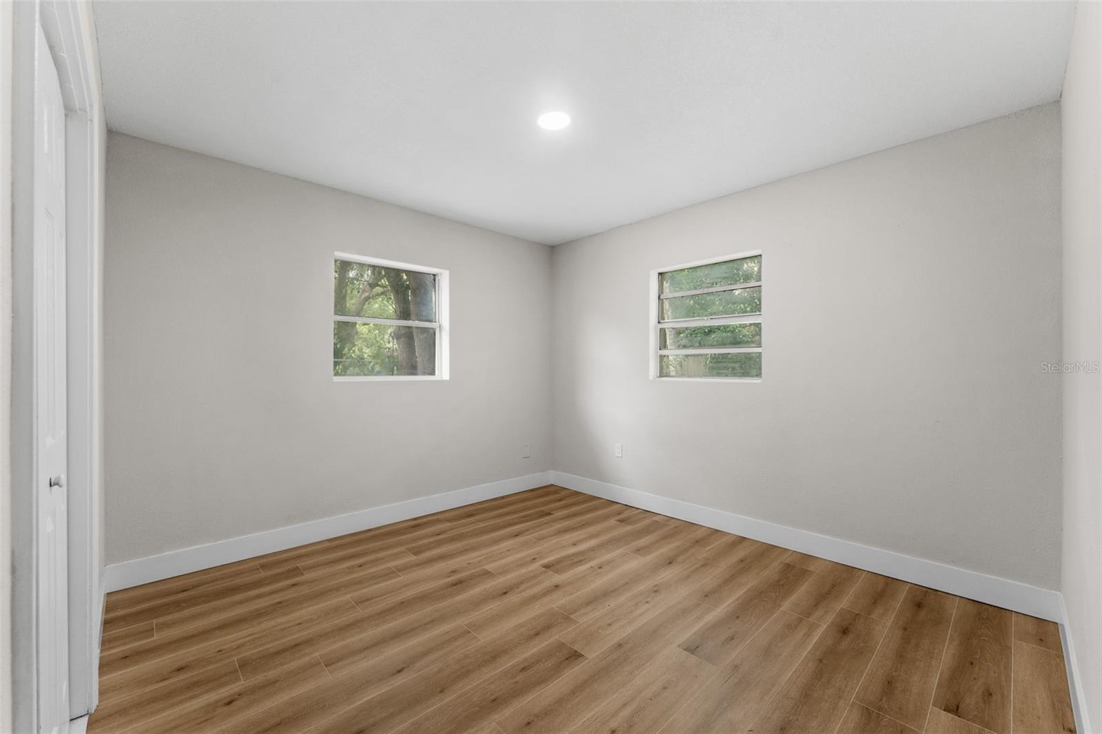 1218 Crescent St Property Photo 20