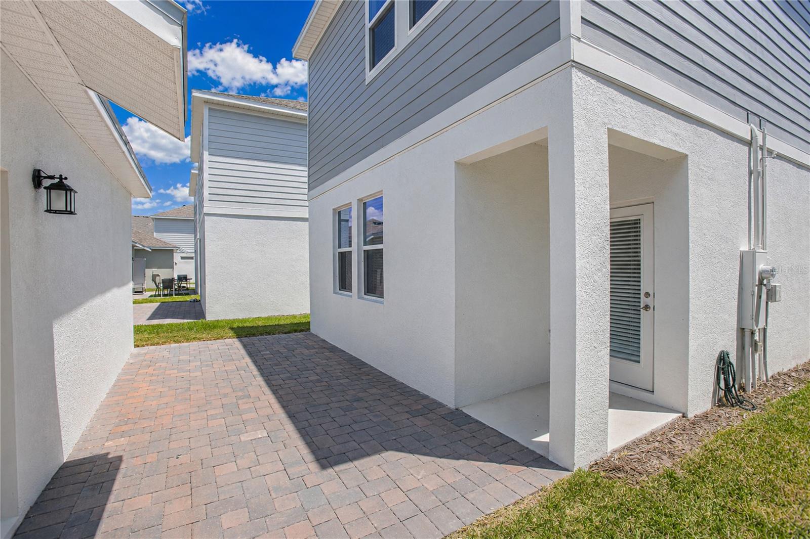1844 Bright Sky Dr Property Photo 4