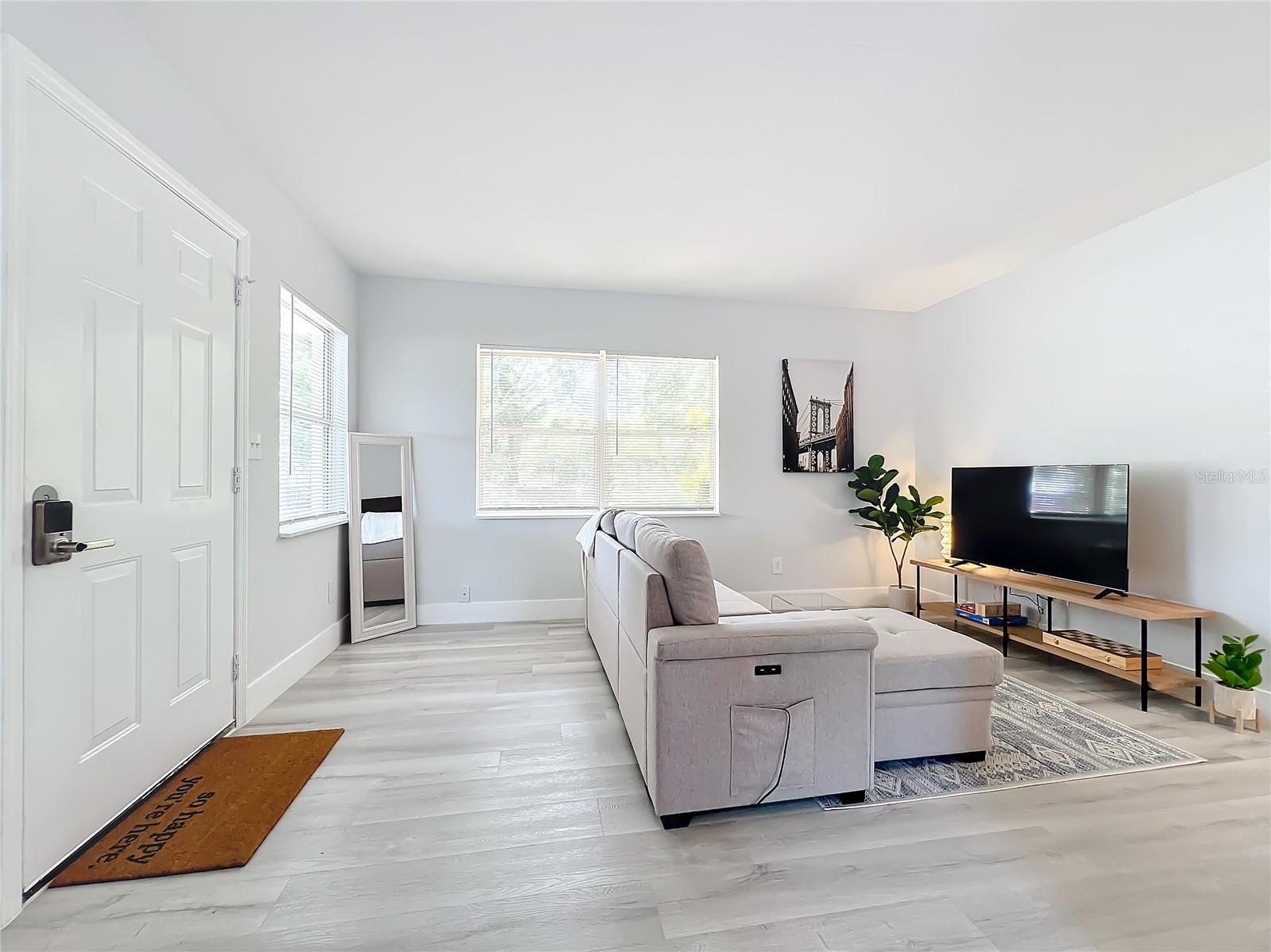 3025 Long St #a Property Photo 3