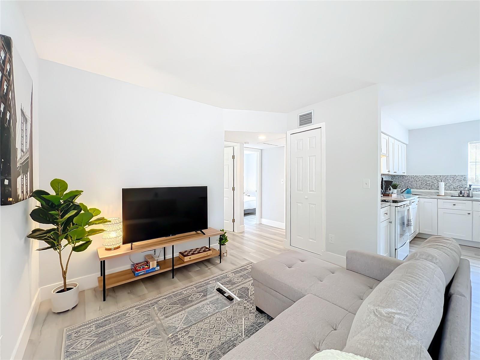 3025 Long St #a Property Photo 7