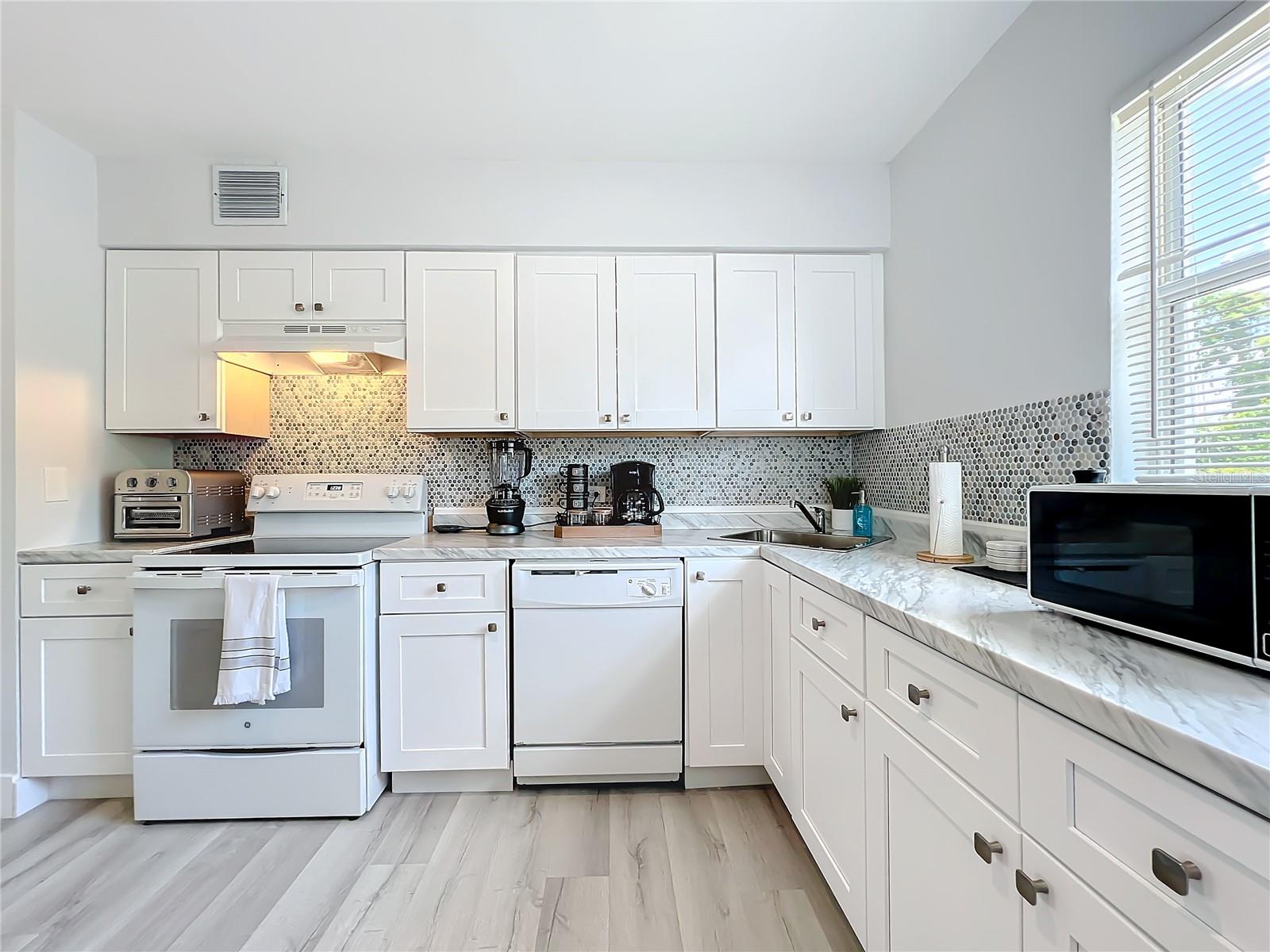 3025 Long St #a Property Photo 14