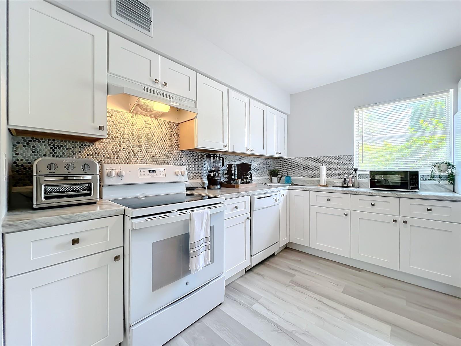 3025 Long St #a Property Photo 15