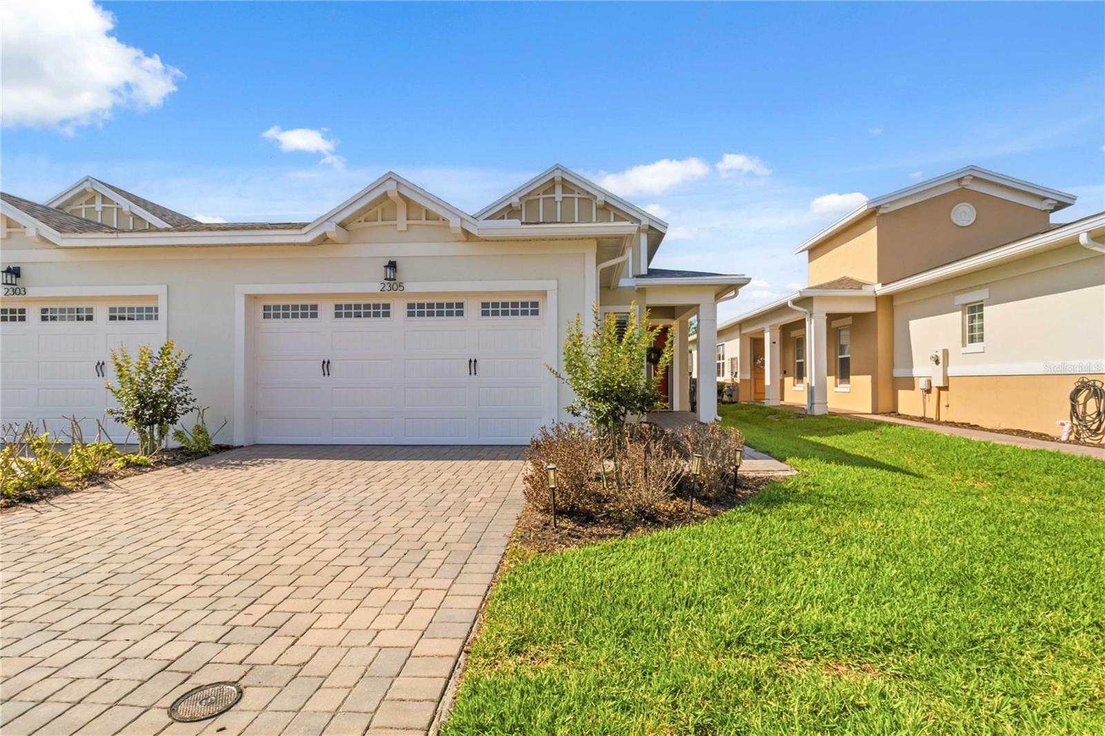 2305 Datura Loop Property Photo 2