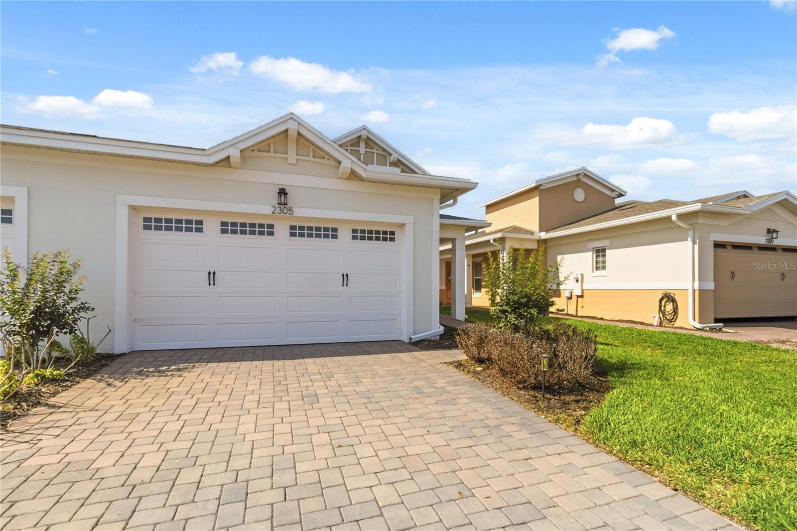 2305 Datura Loop Property Photo 3