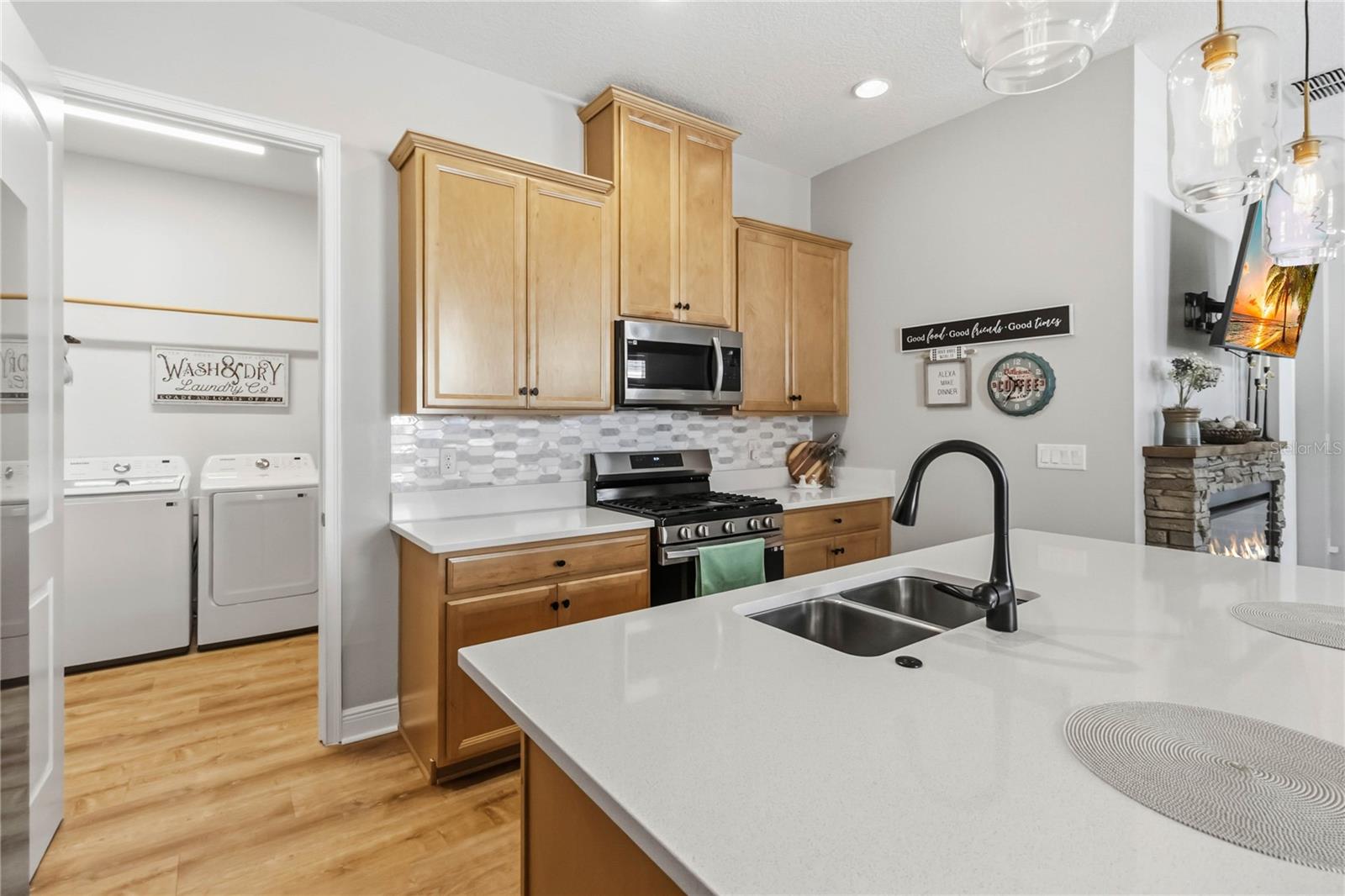 2305 Datura Loop Property Photo 18