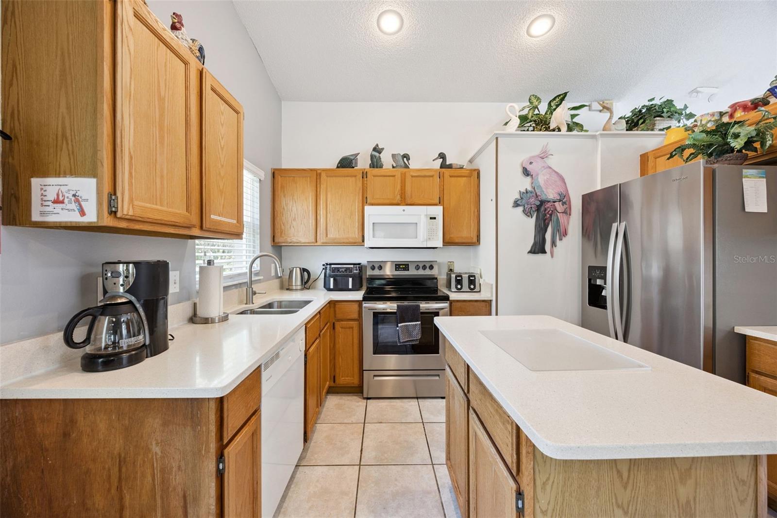 2948 Pembridge St Property Photo 8