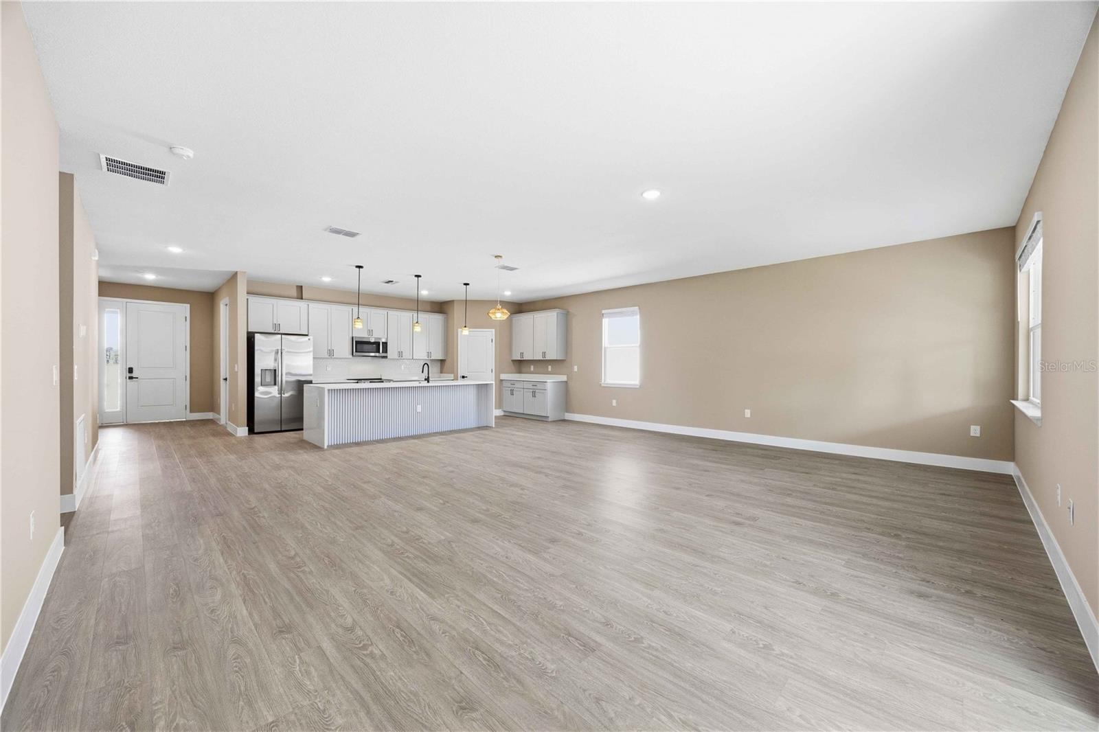 2108 River Hawk Loop Property Photo 5