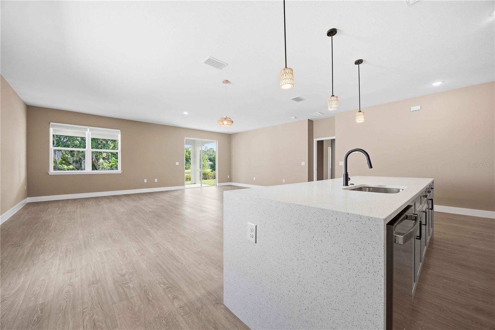 2108 River Hawk Loop Property Photo 6