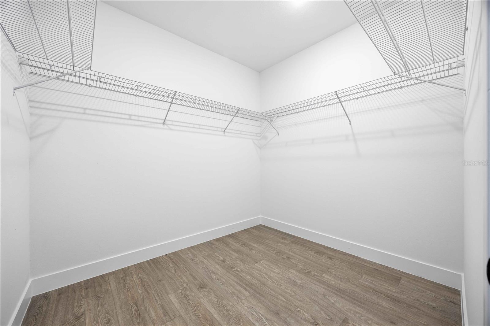 2108 River Hawk Loop Property Photo 22