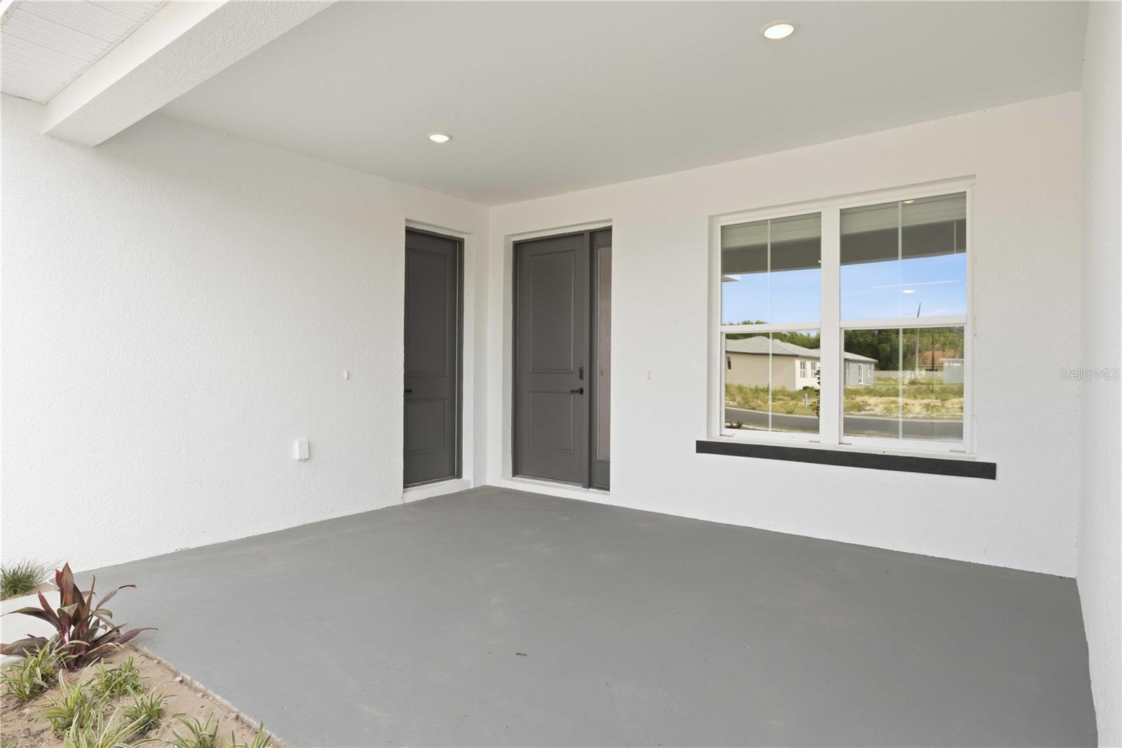 2112 River Hawk Loop Property Photo 4