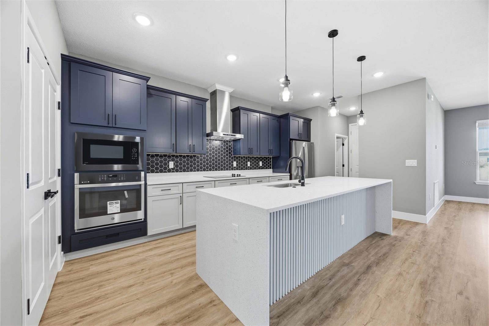 2112 River Hawk Loop Property Photo 10