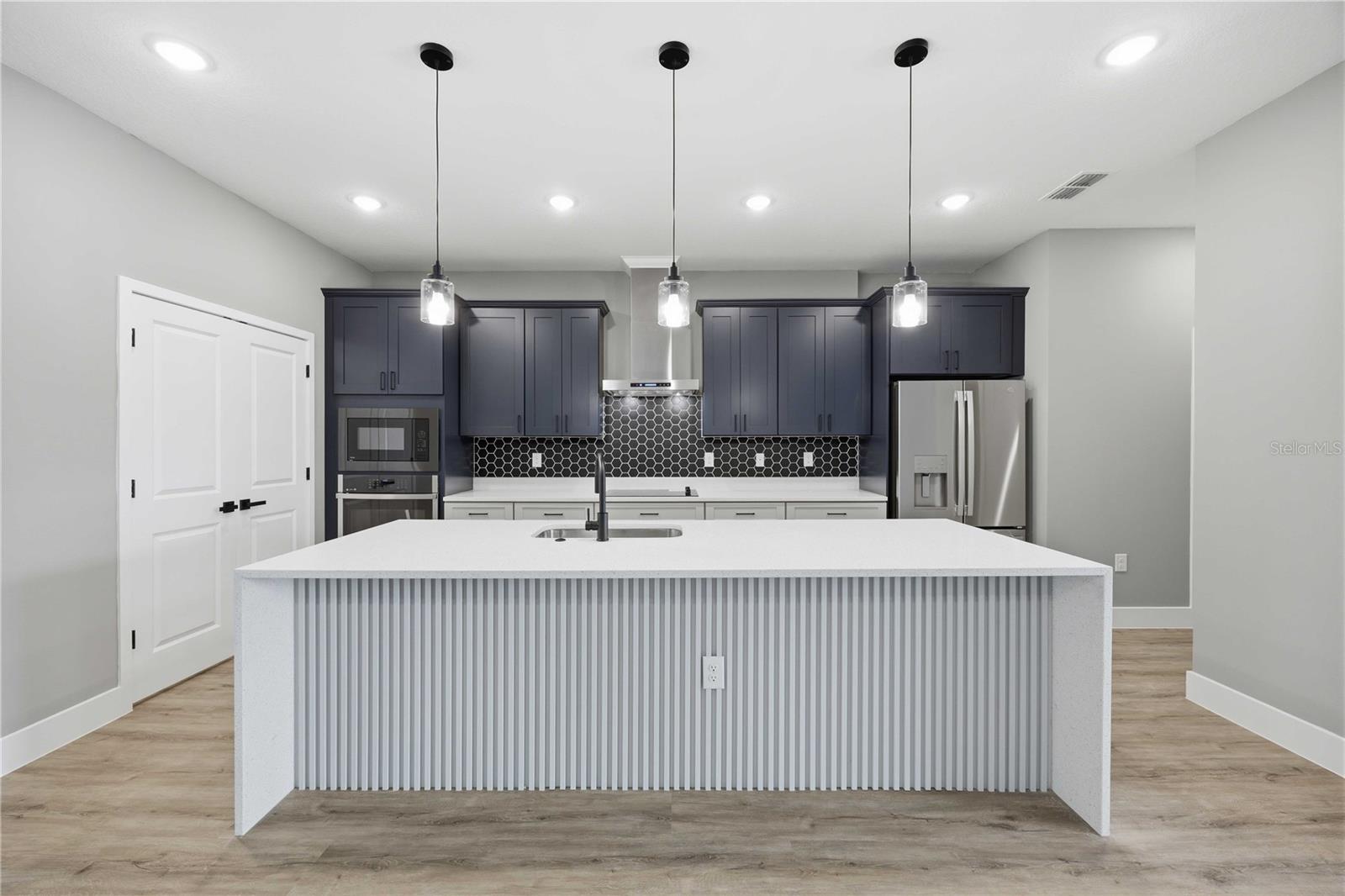 2112 River Hawk Loop Property Photo 11