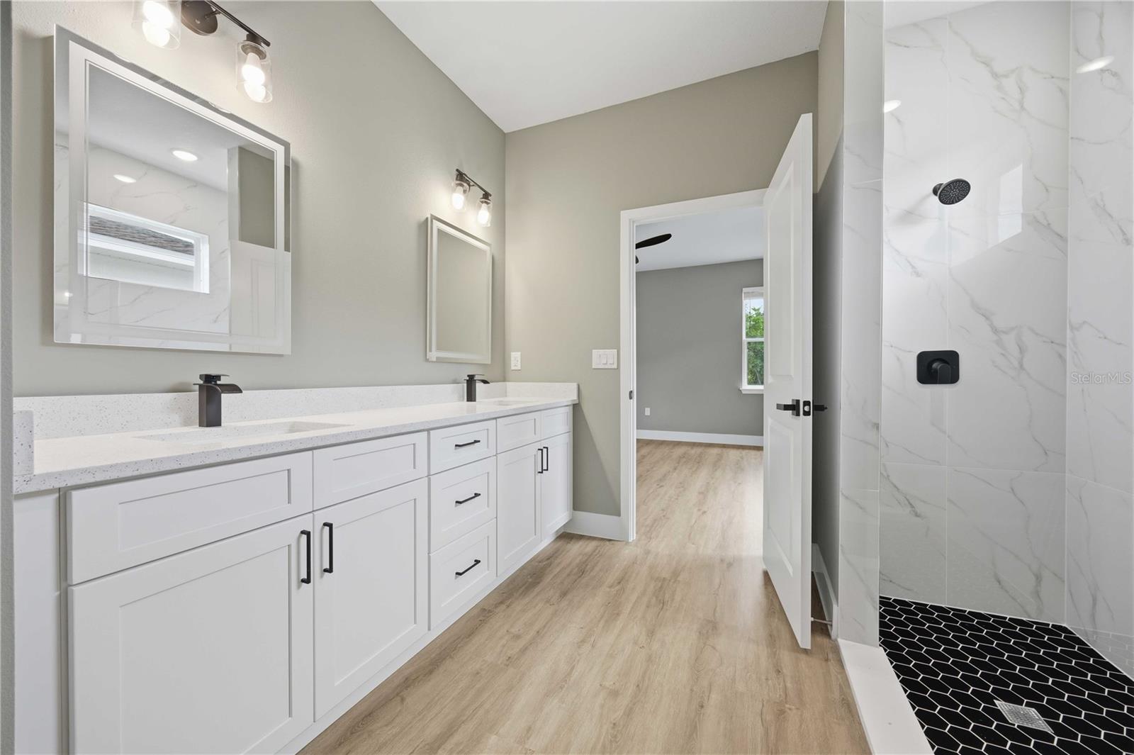2112 River Hawk Loop Property Photo 19
