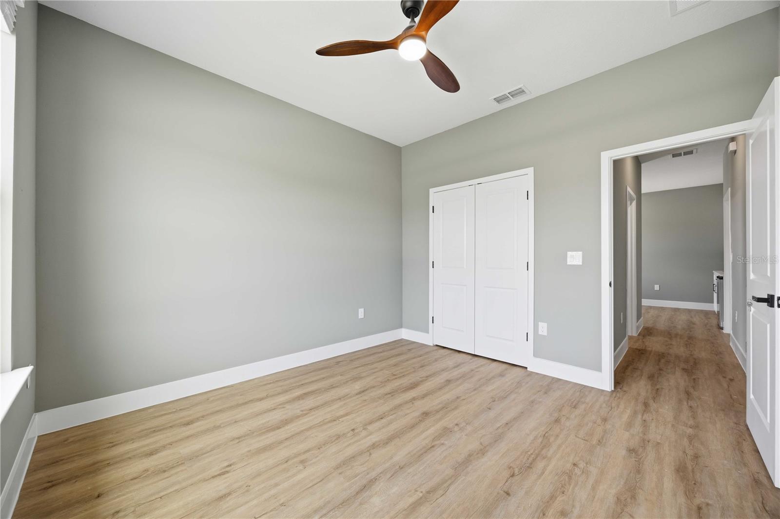 2112 River Hawk Loop Property Photo 31