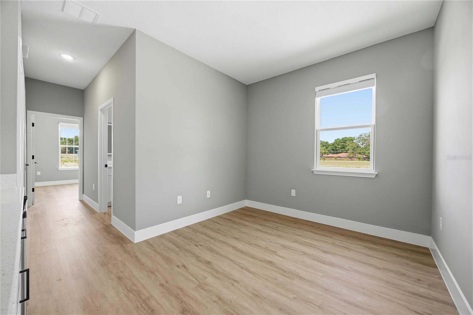 2112 River Hawk Loop Property Photo 32