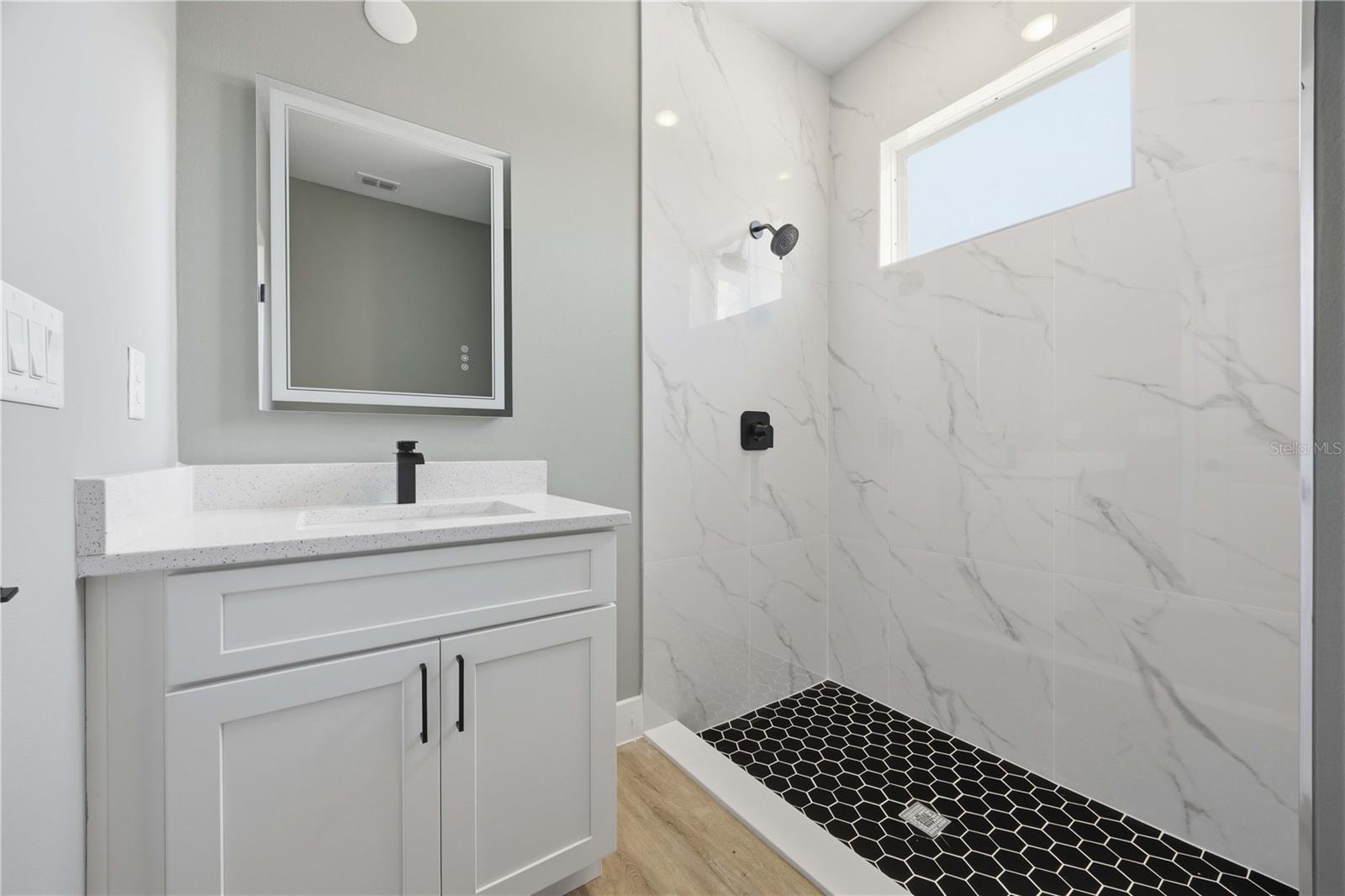 2112 River Hawk Loop Property Photo 33
