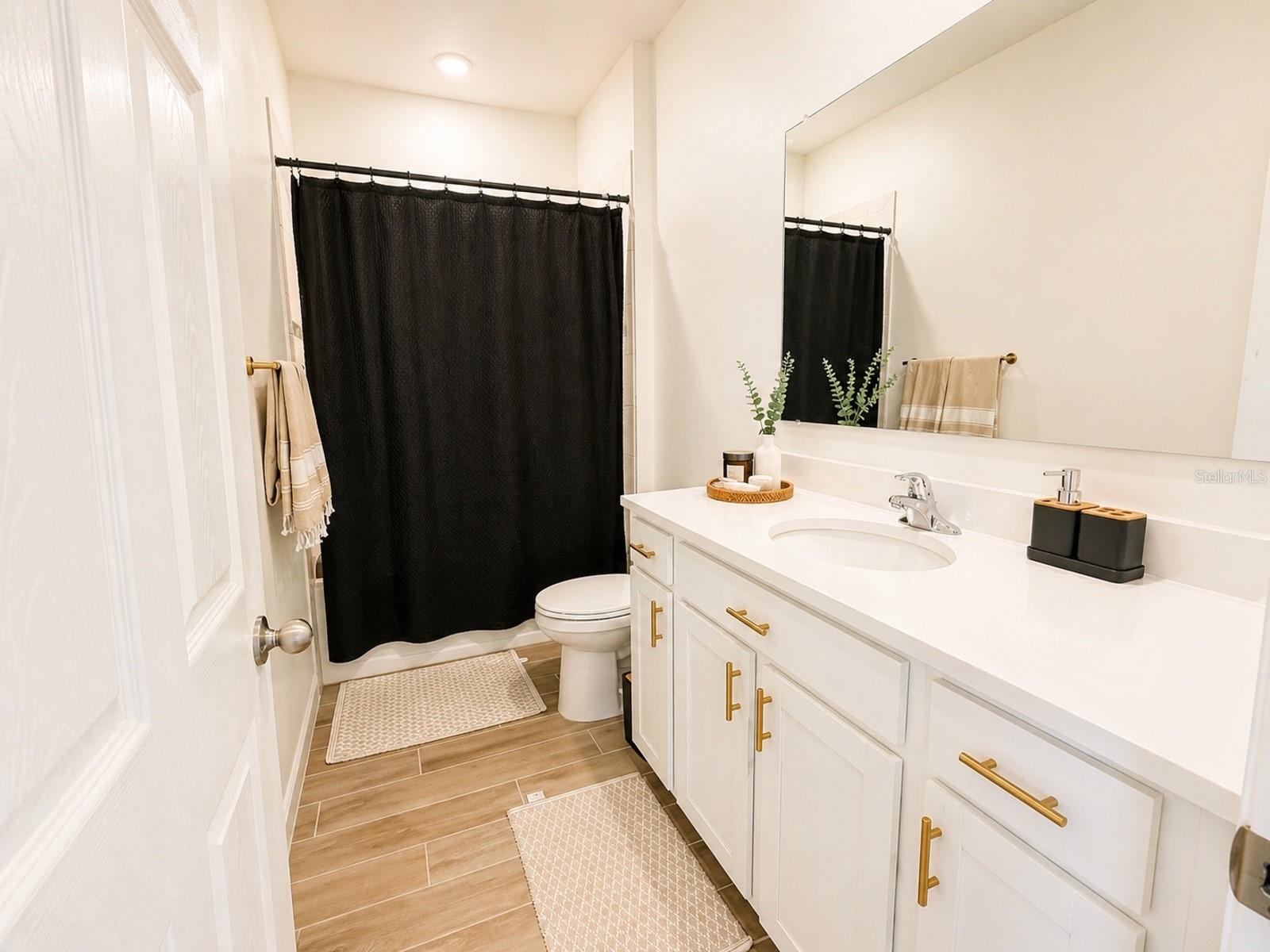 6860 Cameo Dr Property Photo 17