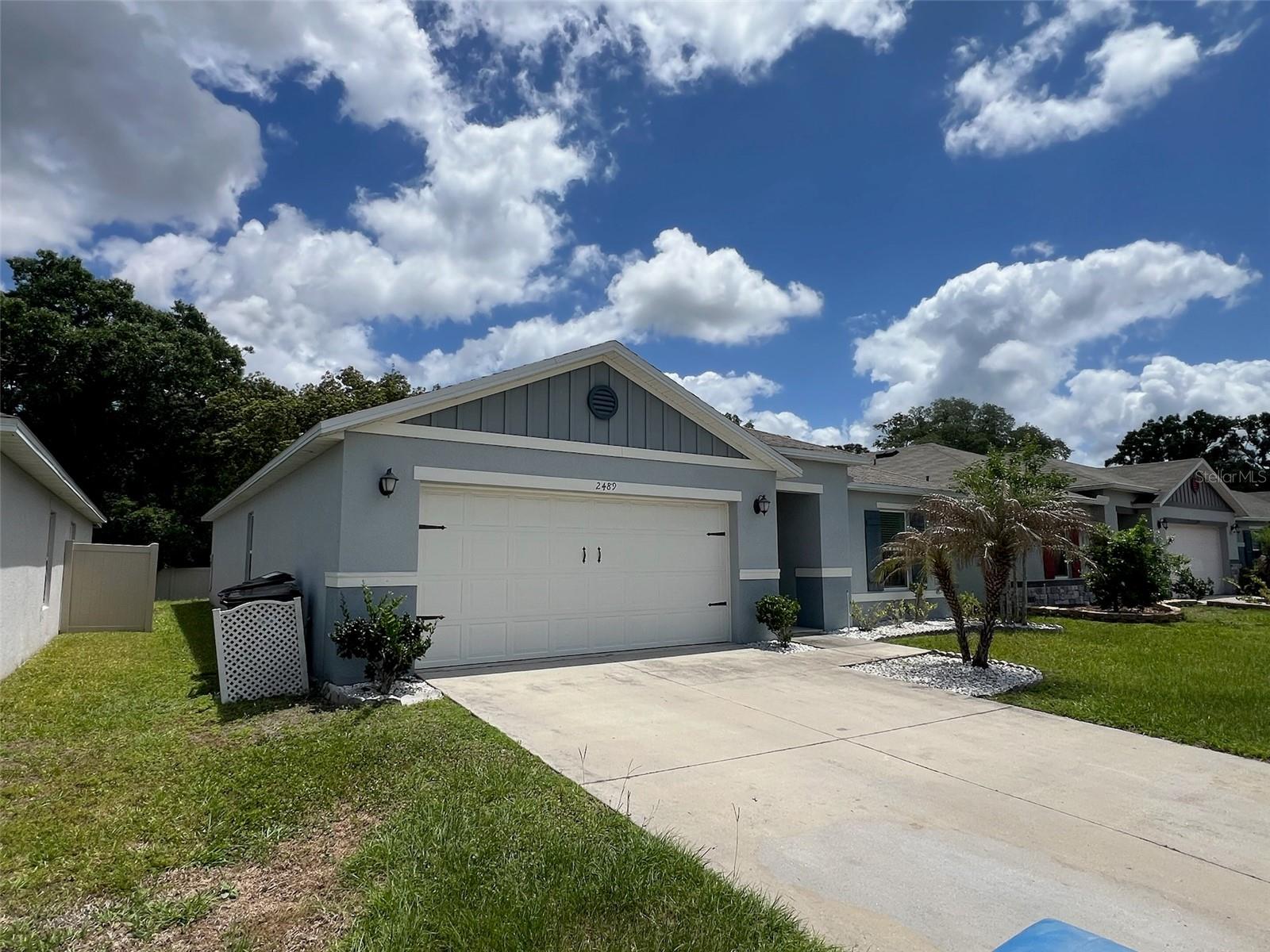 2489 Bulrush Dr Property Photo 3