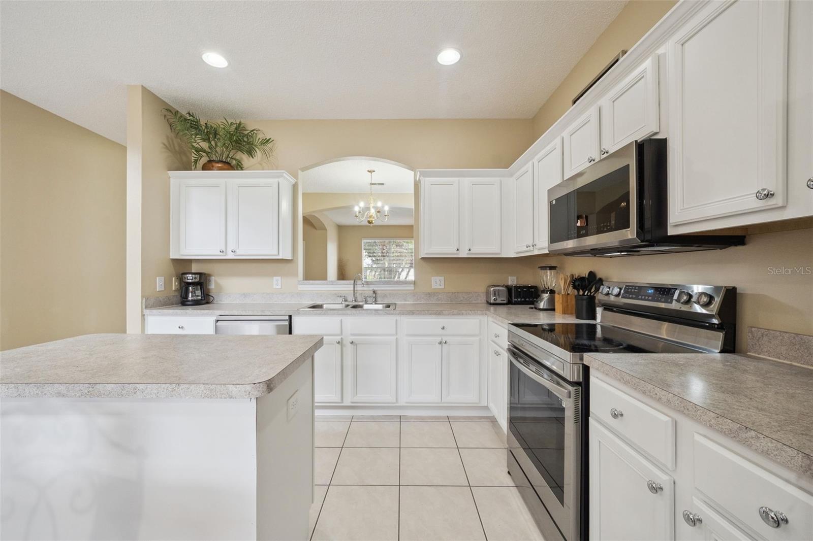 8550 Sunrise Key Dr Property Photo 9