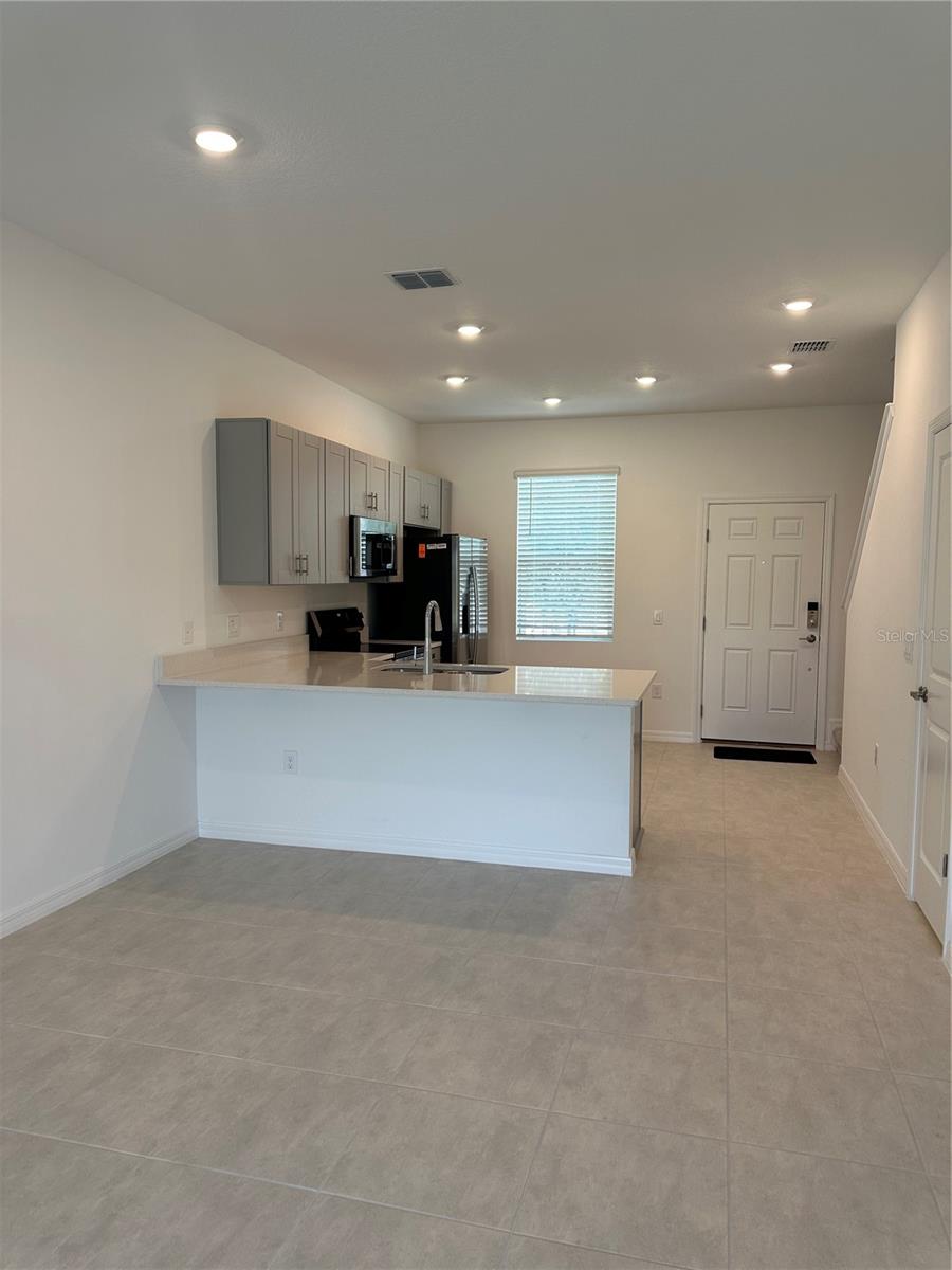 3137 Skyline Loop Property Photo 6