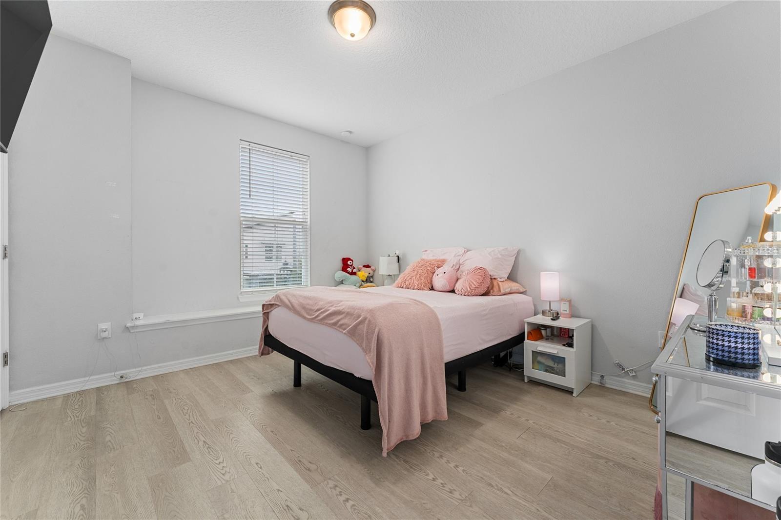 10361 Austrina Oak Loop Property Photo 14