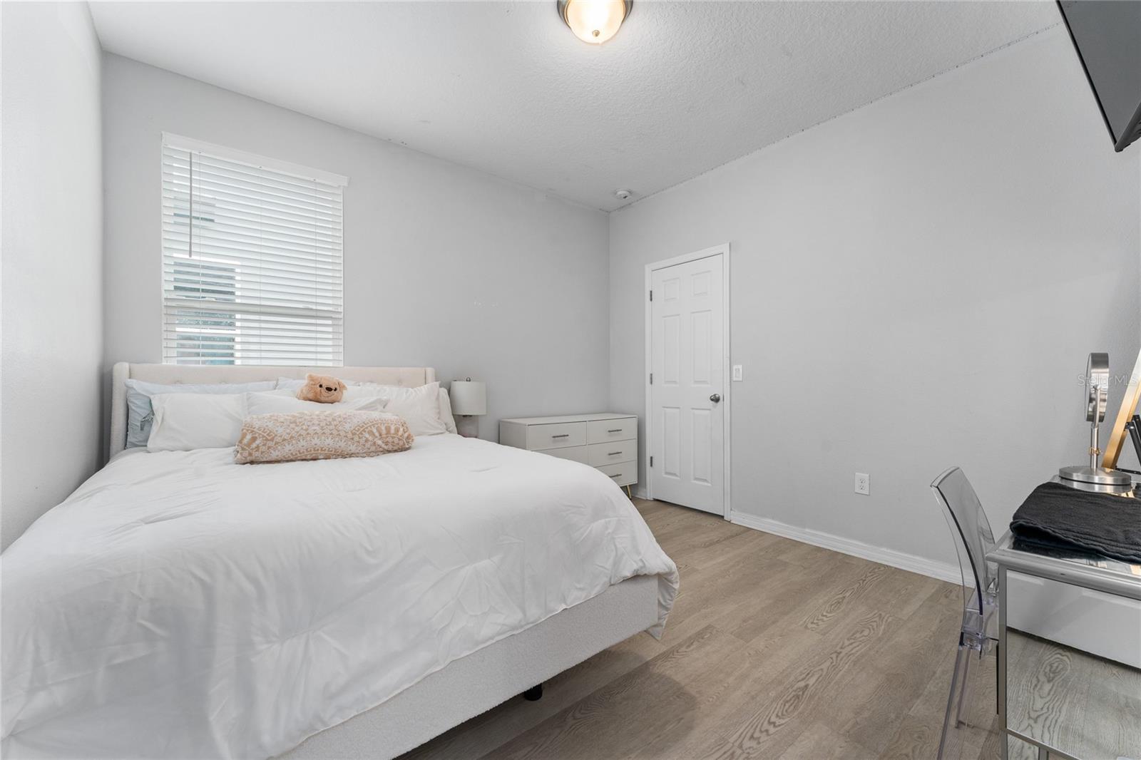 10361 Austrina Oak Loop Property Photo 16